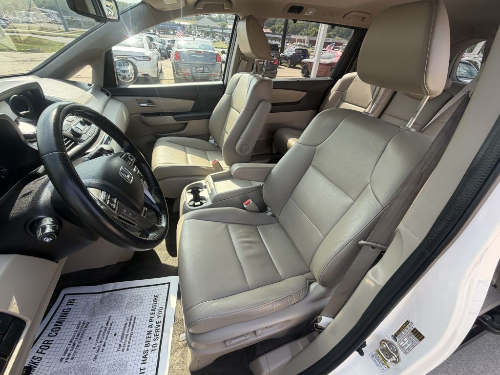 2016 Honda Odyssey Image 10