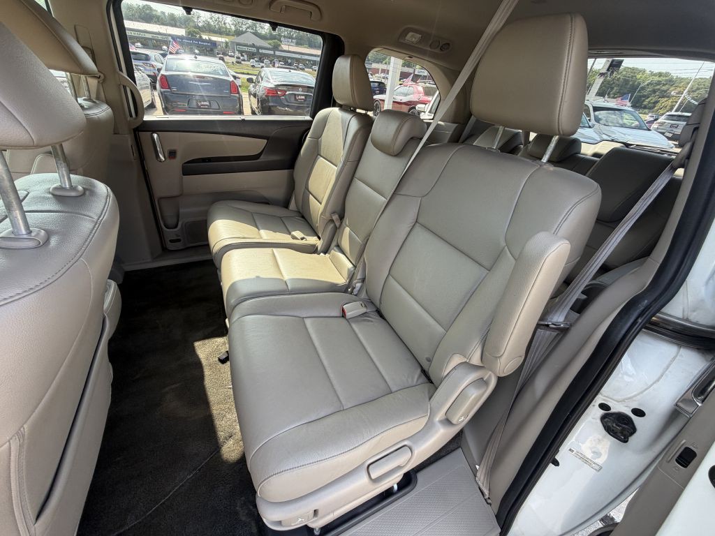 2016 Honda Odyssey Image 11