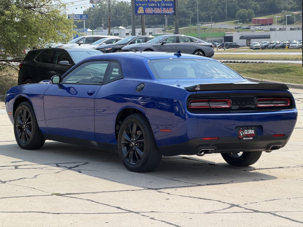 2022 Dodge Challenger Image 5