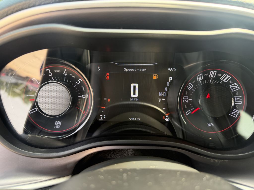 2022 Dodge Challenger Image 15