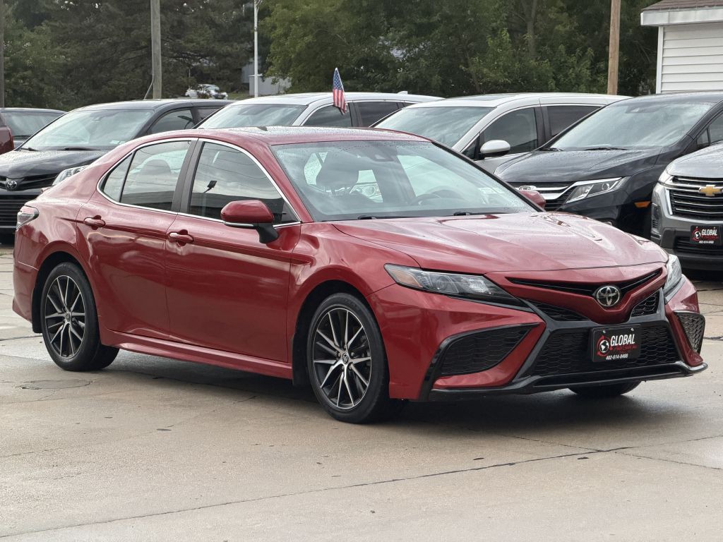 2021 Toyota Camry Image 2