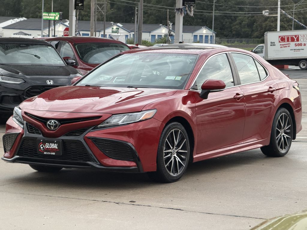 2021 Toyota Camry Image 3