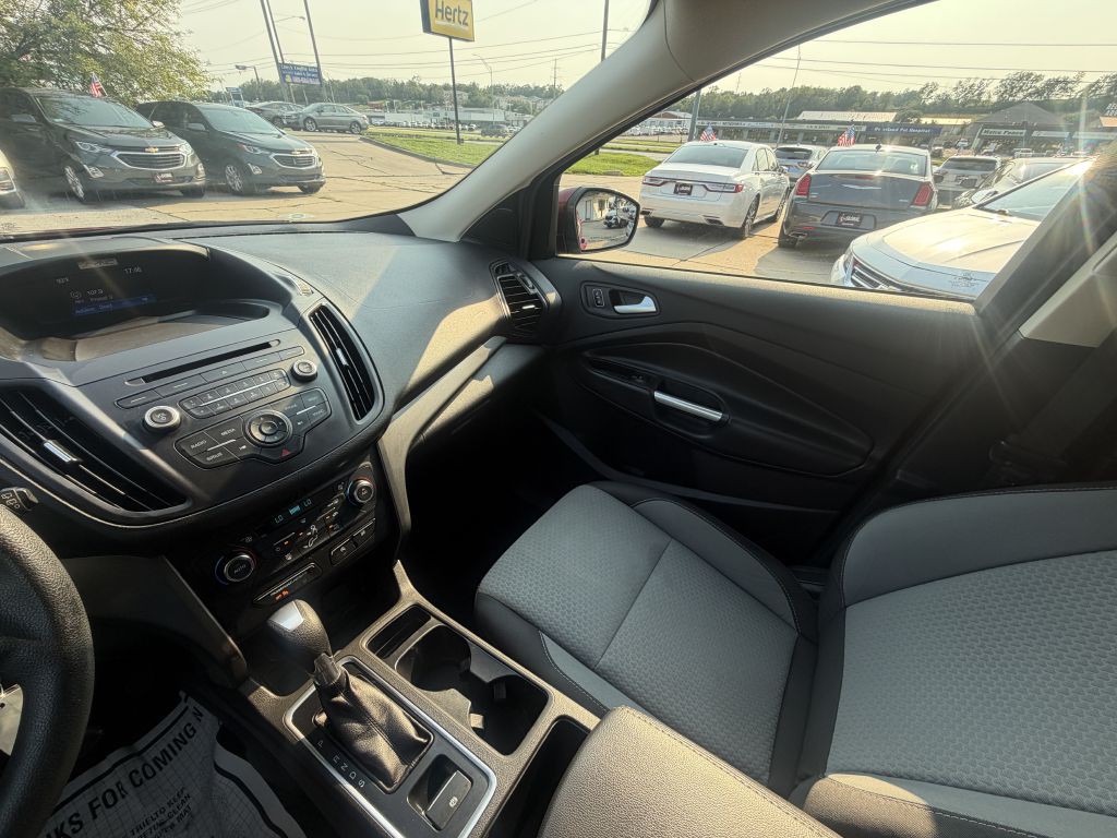 2017 Ford Escape Image 18