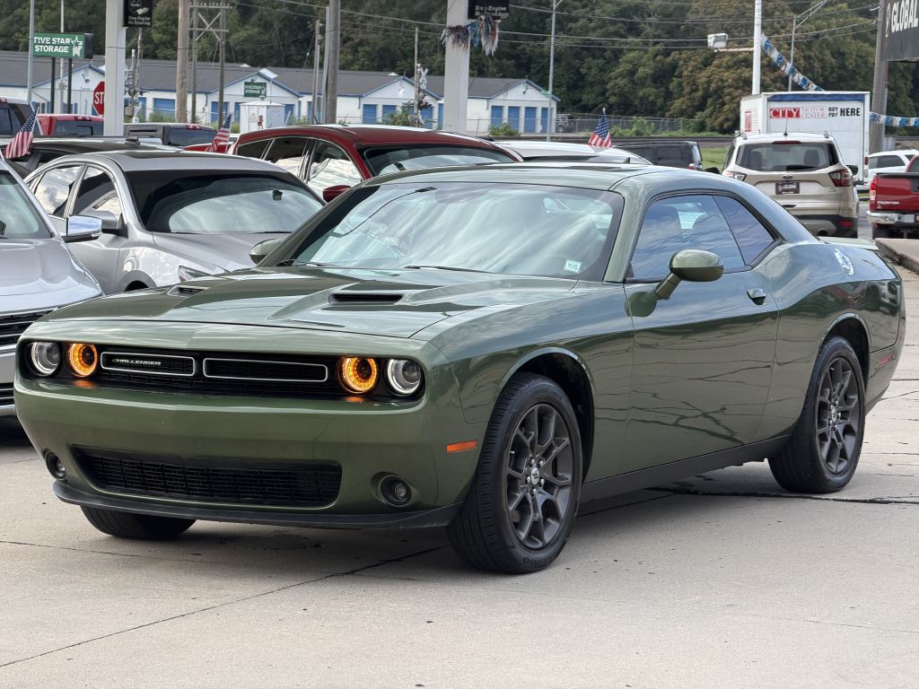 2018 Dodge Challenger Image 3