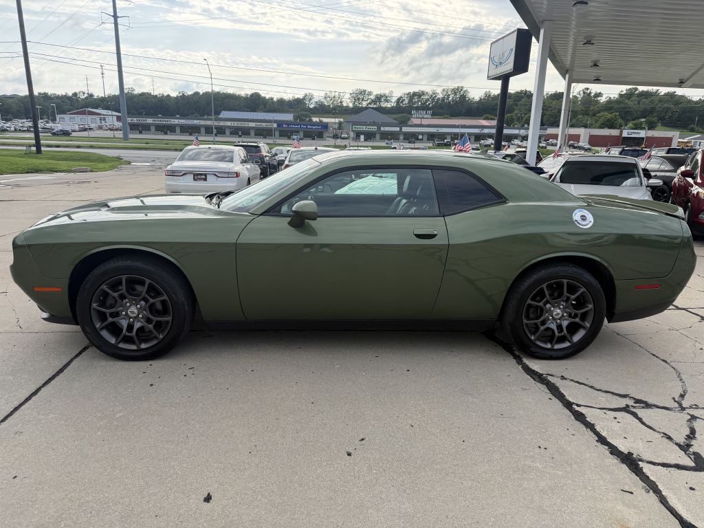 2018 Dodge Challenger Image 4