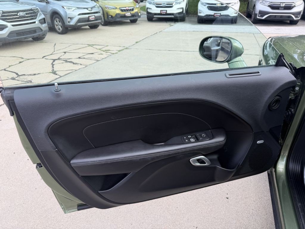 2018 Dodge Challenger Image 9