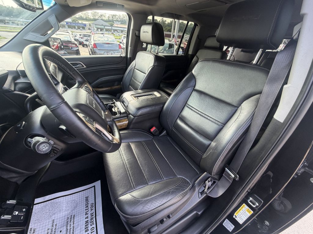 2017 GMC Yukon Image 10