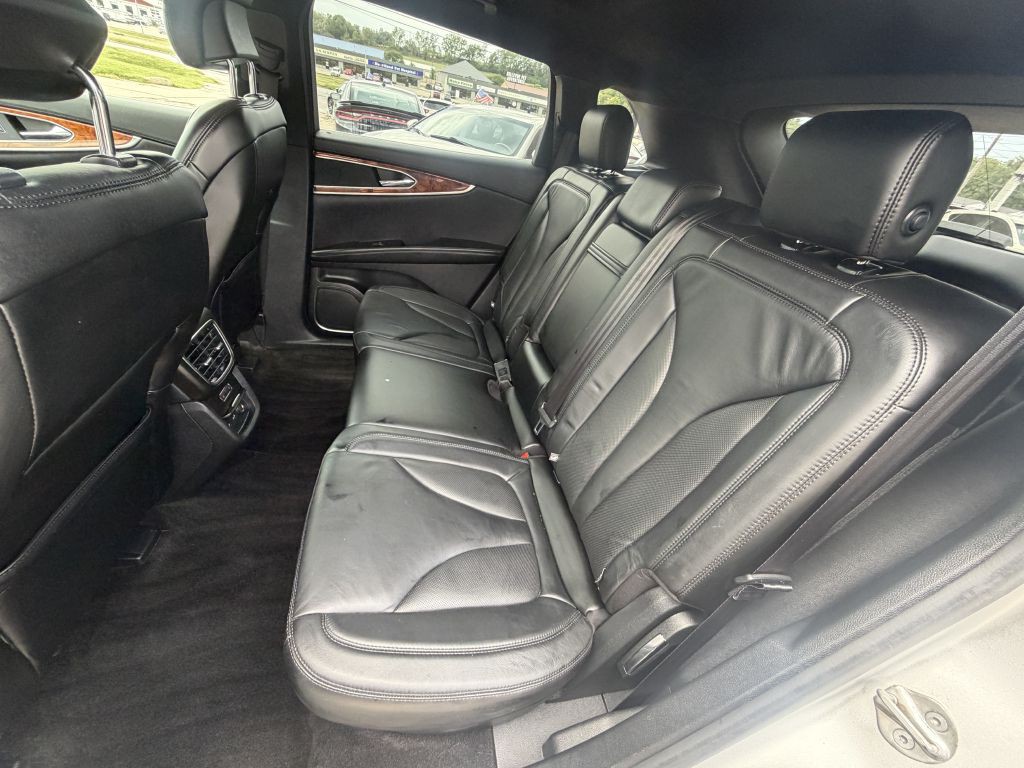 2016 Lincoln MKX Image 11
