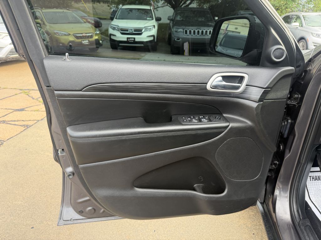 2020 Jeep Grand Cherokee Image 9
