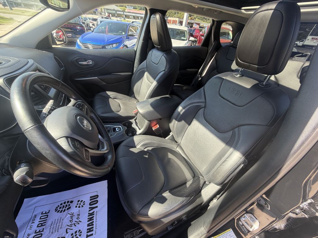 2021 Jeep Cherokee Image 9
