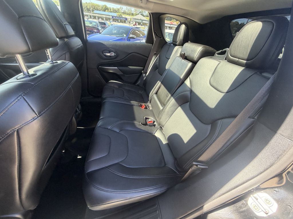 2021 Jeep Cherokee Image 10