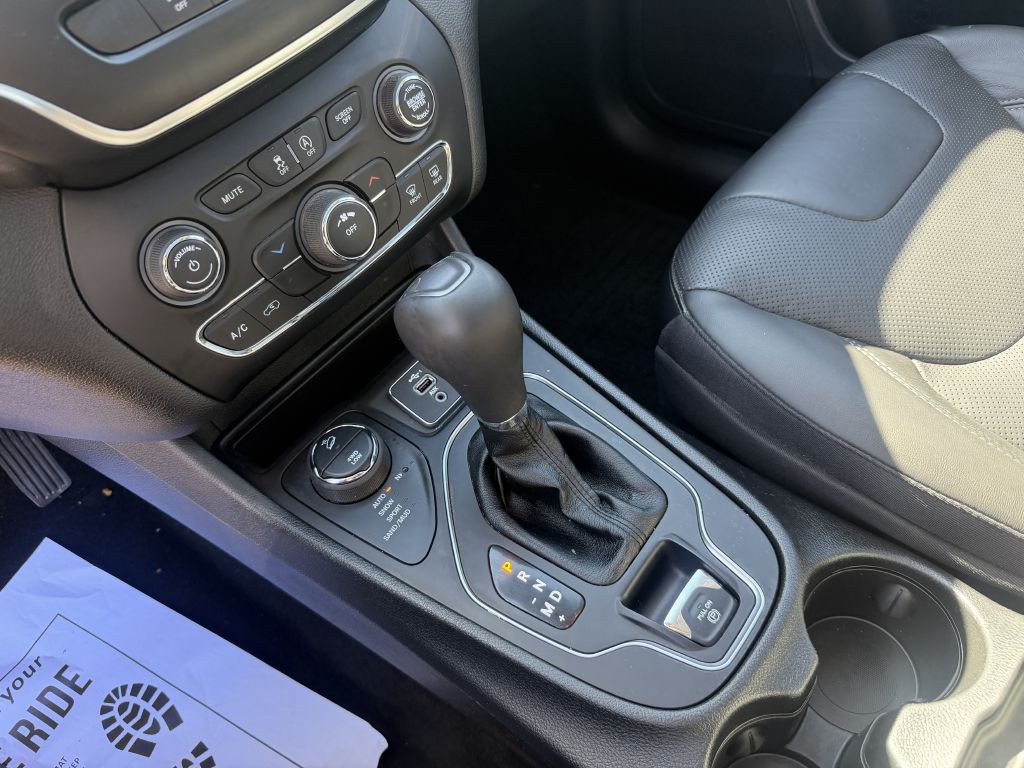 2021 Jeep Cherokee Image 16