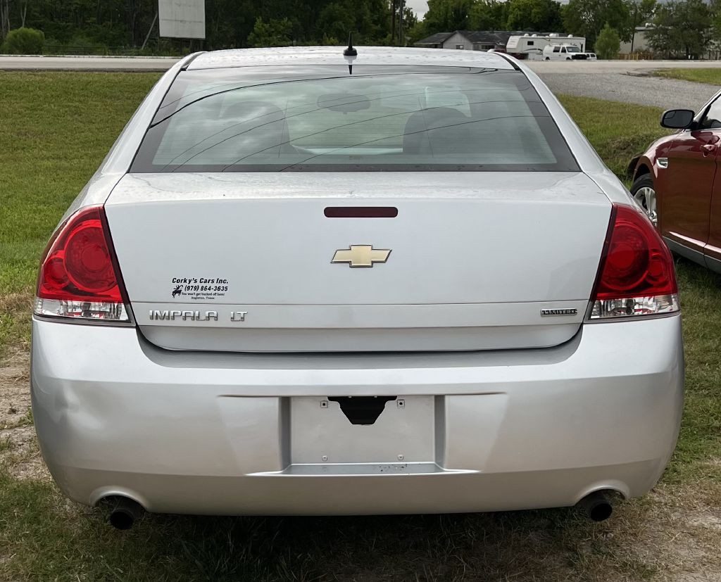 2014 Chevrolet Impala Image 2