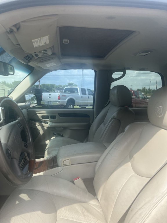 2003 Cadillac Escalade Image 5