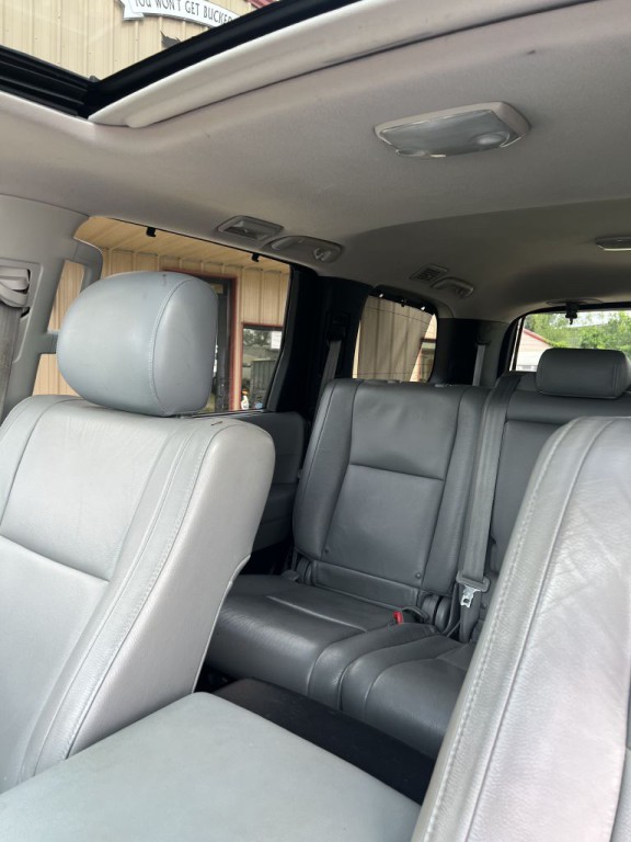 2010 Toyota Sequoia Image 8