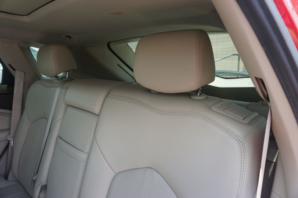 2016 Cadillac SRX Image 13