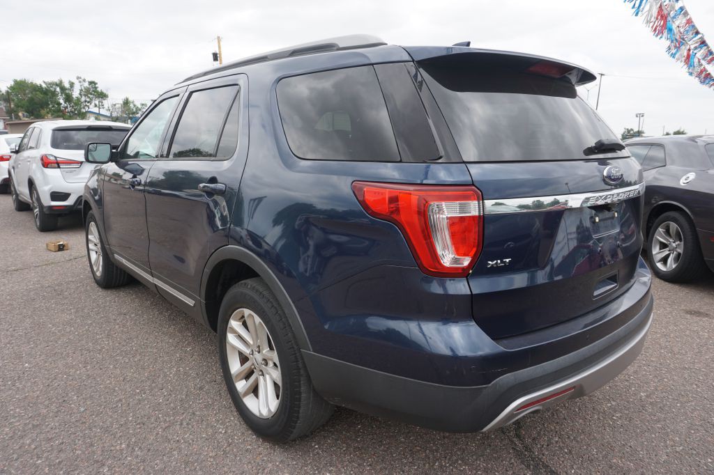 2017 Ford Explorer Image 3