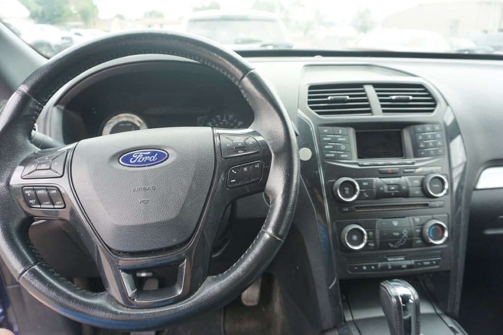 2017 Ford Explorer Image 9