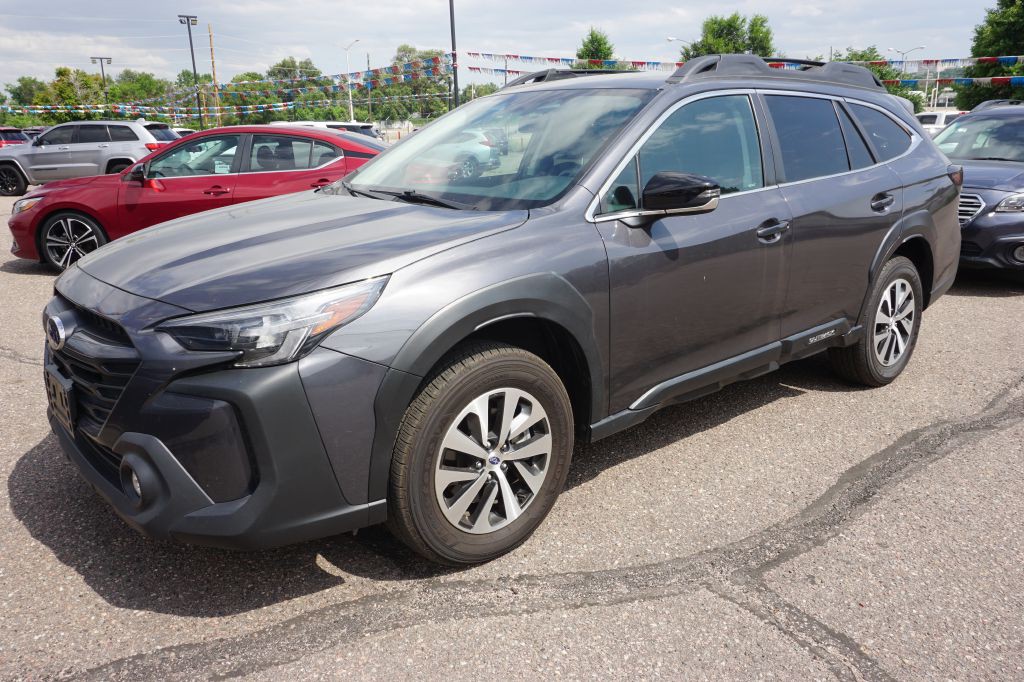 2023 Subaru Outback Image 2