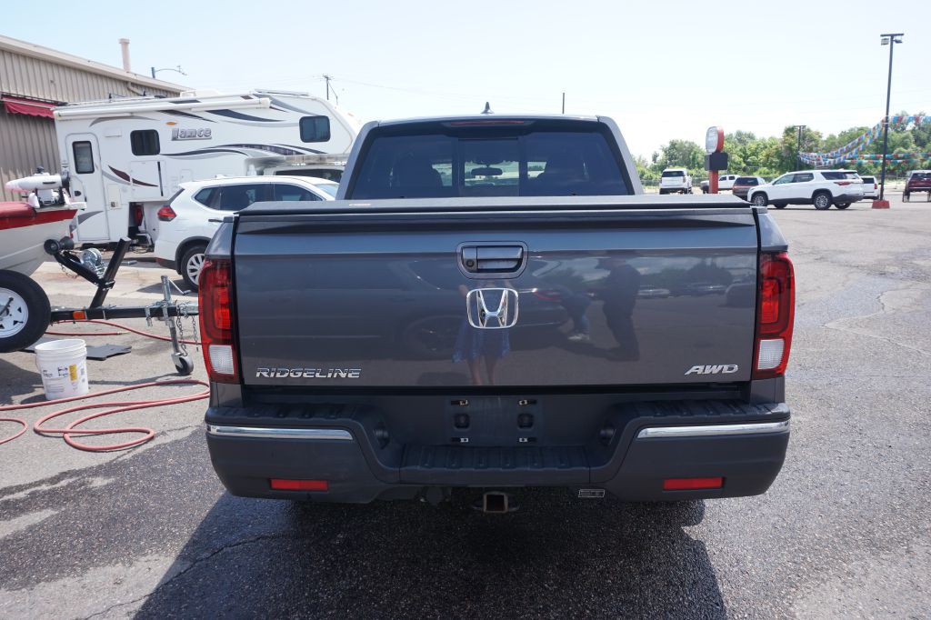 2019 Honda Ridgeline Image 4