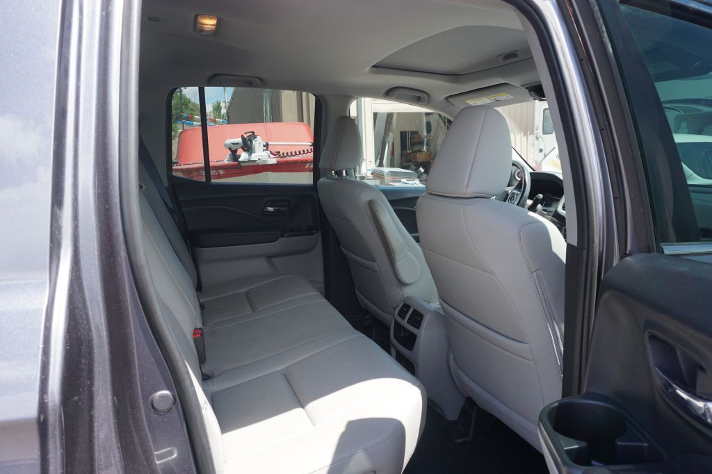 2019 Honda Ridgeline Image 9