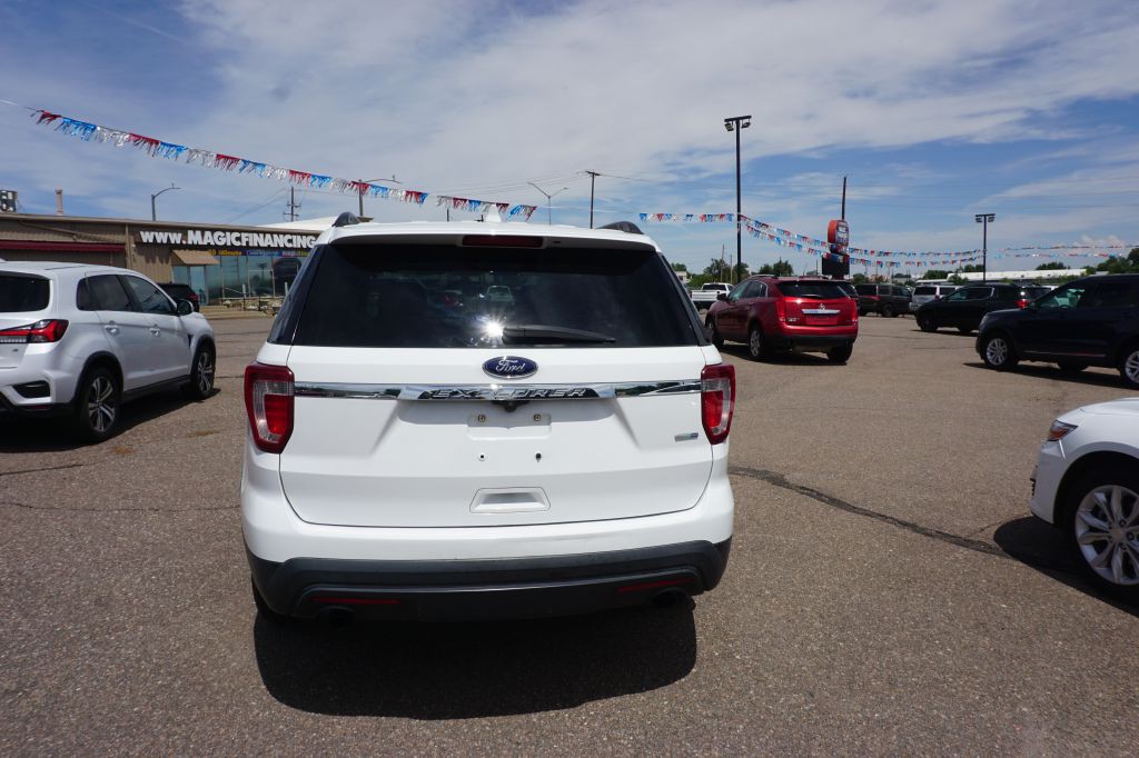 2017 Ford Explorer Image 3