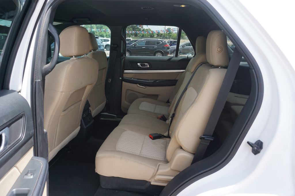 2017 Ford Explorer Image 5