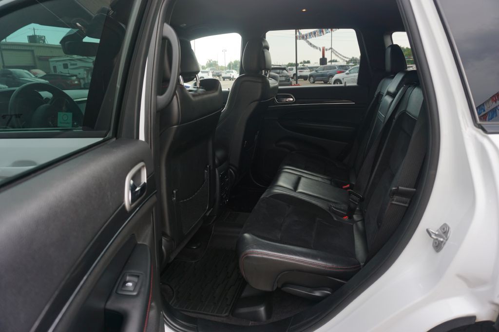 2017 Jeep Grand Cherokee Image 11
