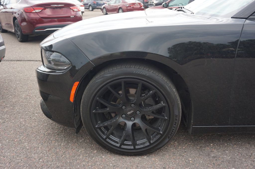 2020 Dodge Charger Image 2