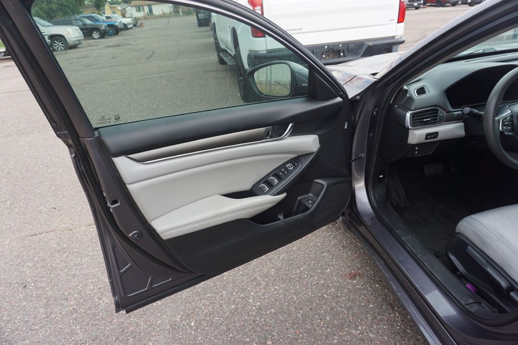 2019 Honda Accord Image 6