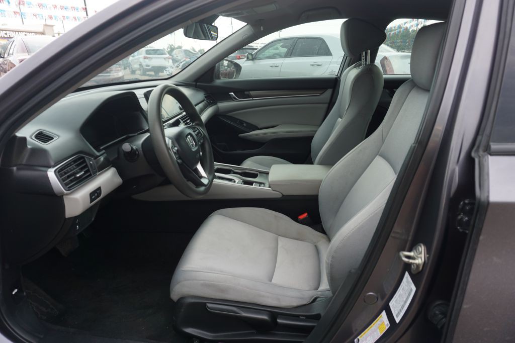 2019 Honda Accord Image 7