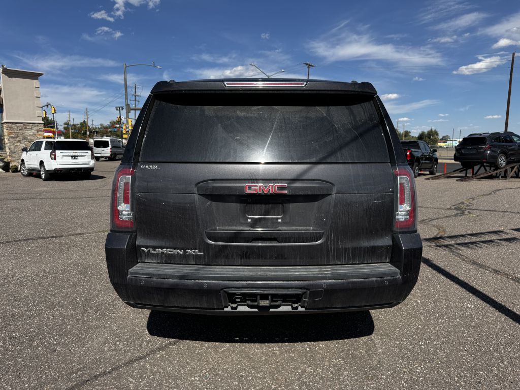 2016 GMC Yukon Image 3