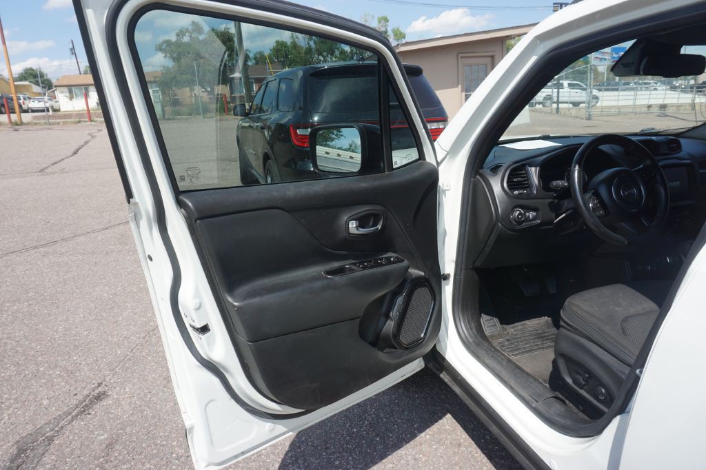2022 Jeep Renegade Image 6