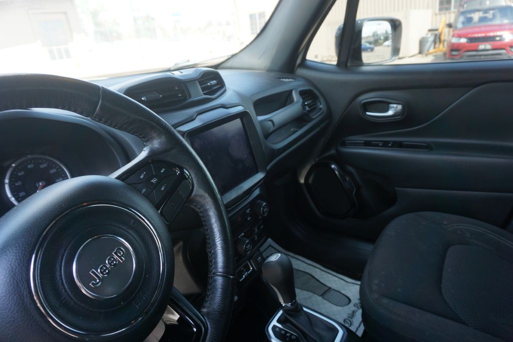2022 Jeep Renegade Image 9
