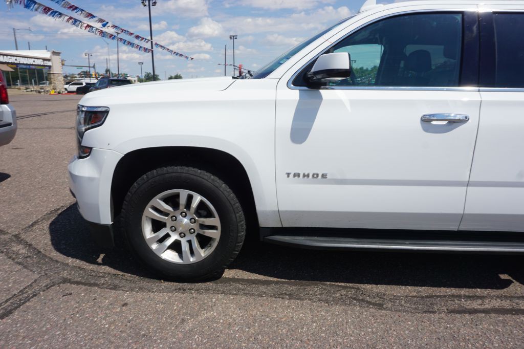 2019 Chevrolet Tahoe Image 2