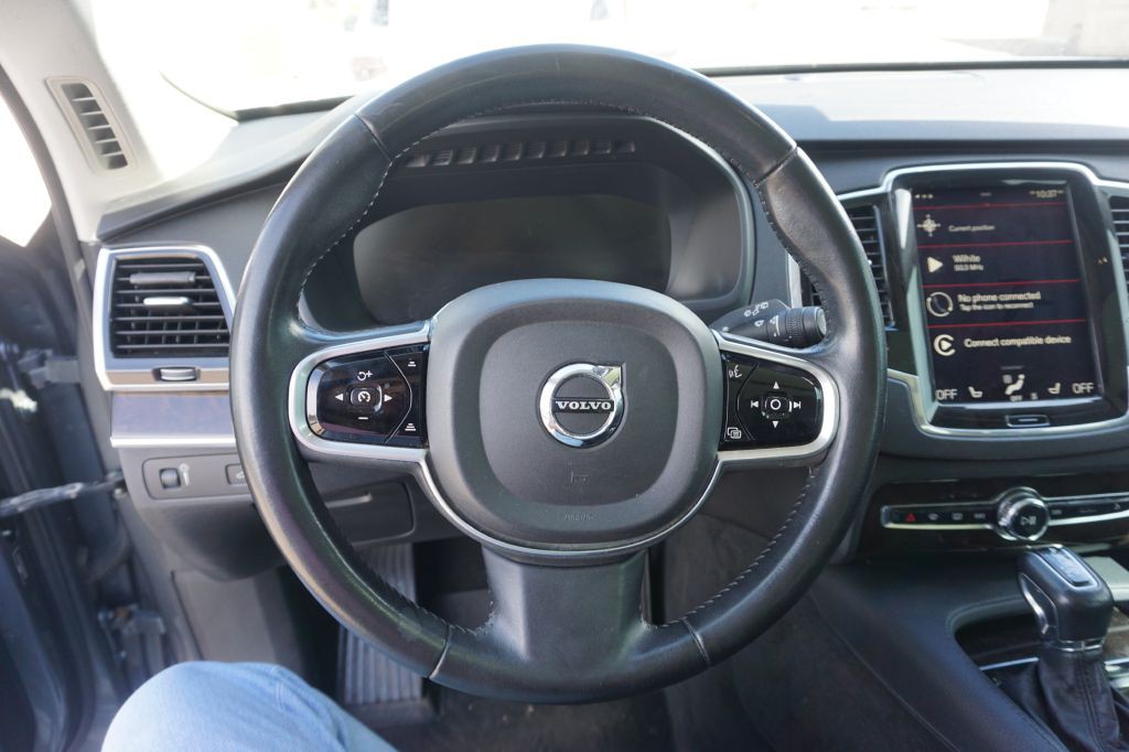 2017 Volvo XC90 Image 8