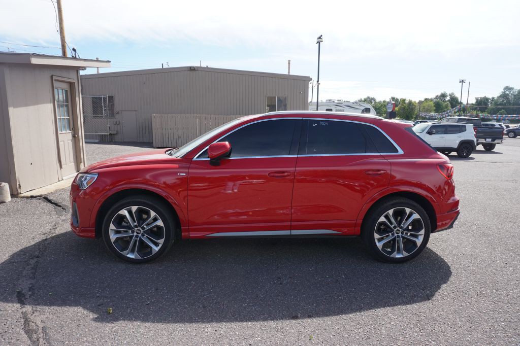 2021 Audi Q3 Image 2