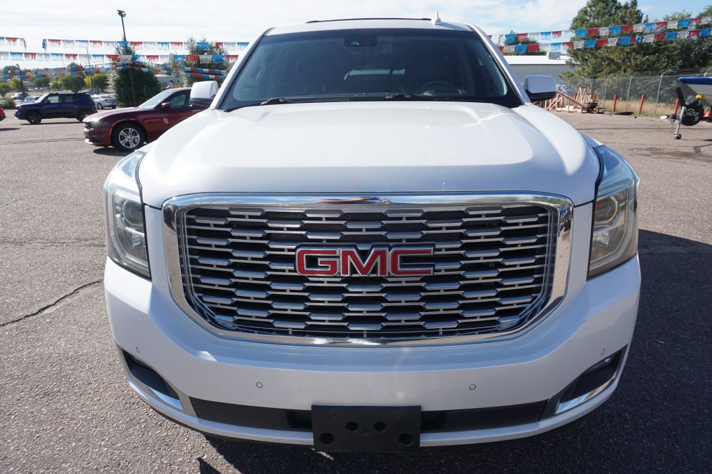 2018 GMC Yukon Image 2