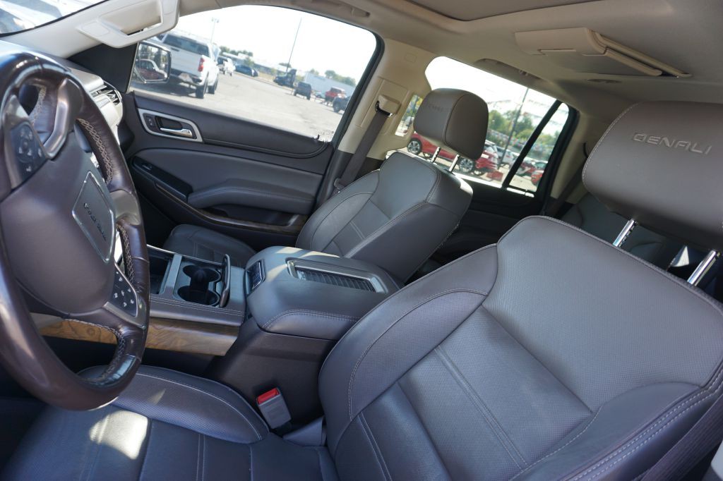 2018 GMC Yukon Image 9
