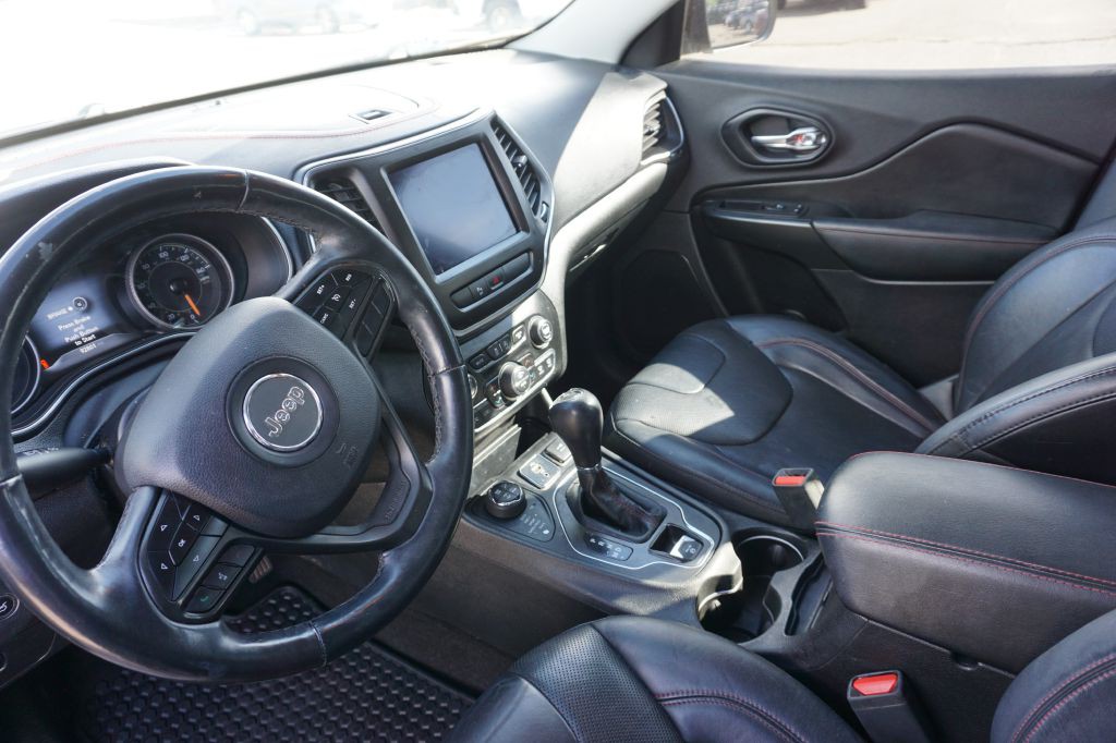 2019 Jeep Cherokee Image 8