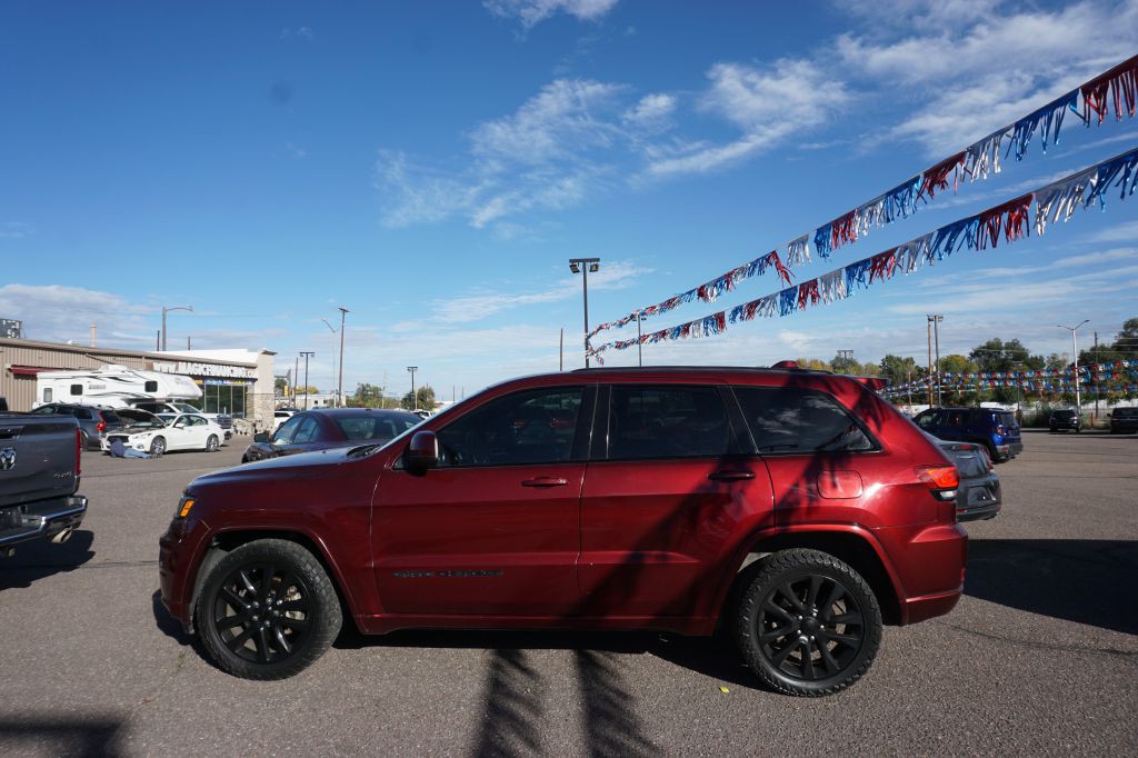 2018 Jeep Grand Cherokee Image 2
