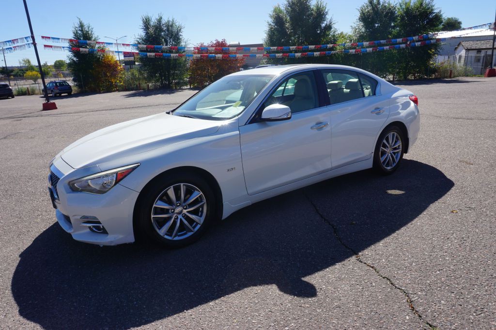2016 INFINITI Q50 Image 1