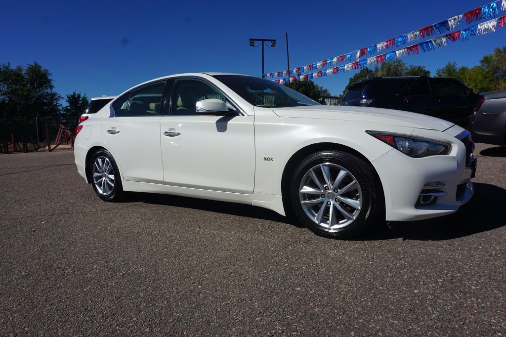 2016 INFINITI Q50 Image 4