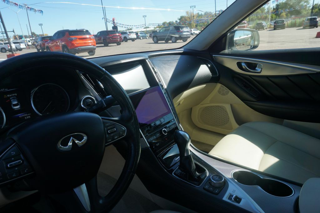 2016 INFINITI Q50 Image 8
