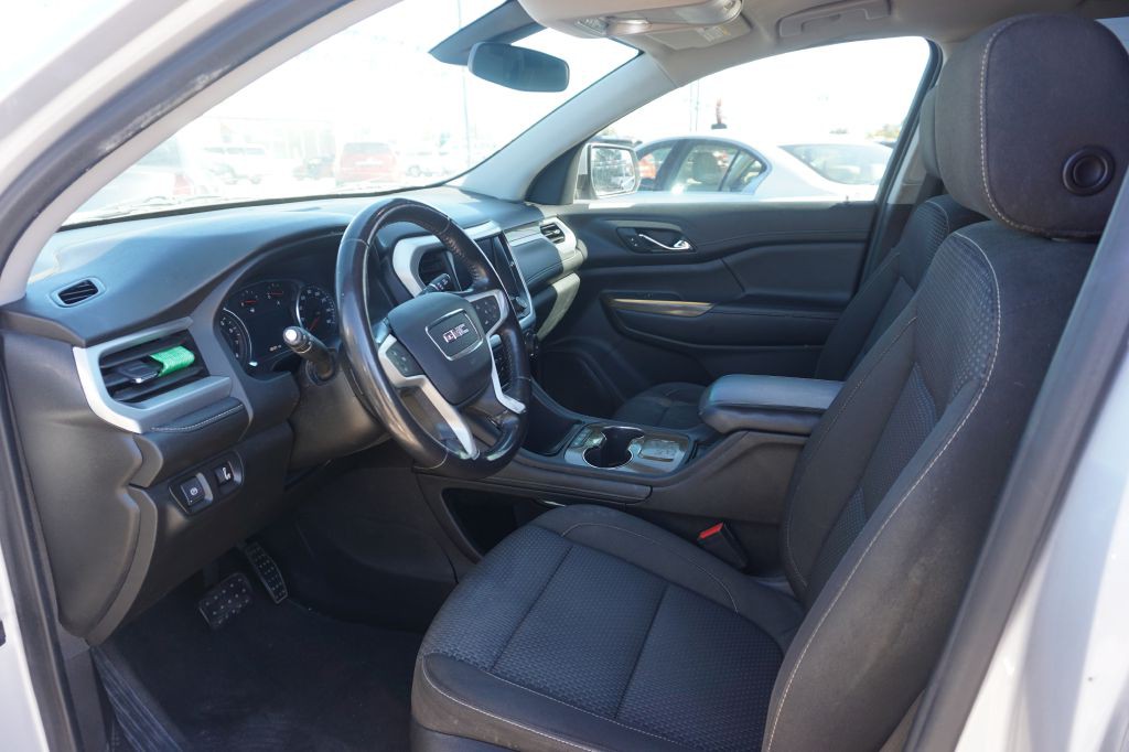 2020 GMC Acadia Image 7