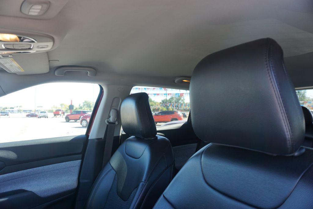 2022 Jeep Compass Image 9