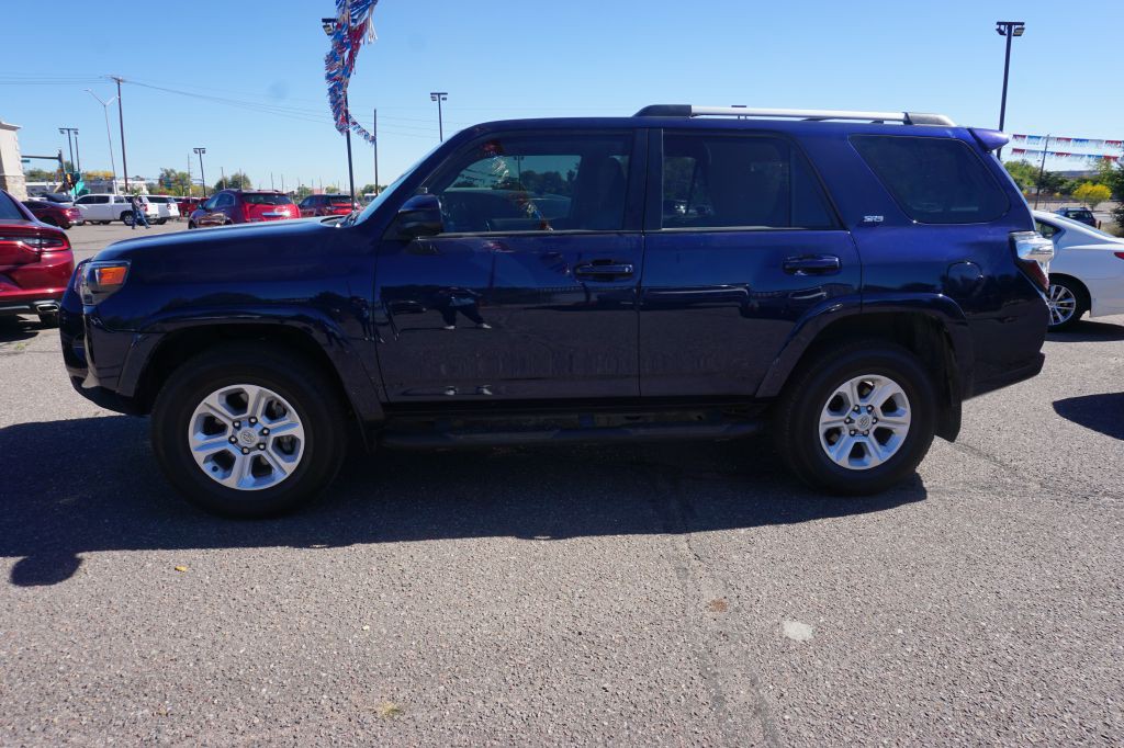 2022 Toyota 4Runner Image 1