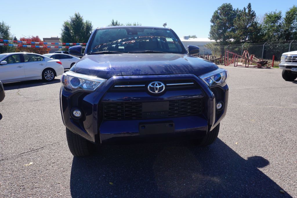 2022 Toyota 4Runner Image 3
