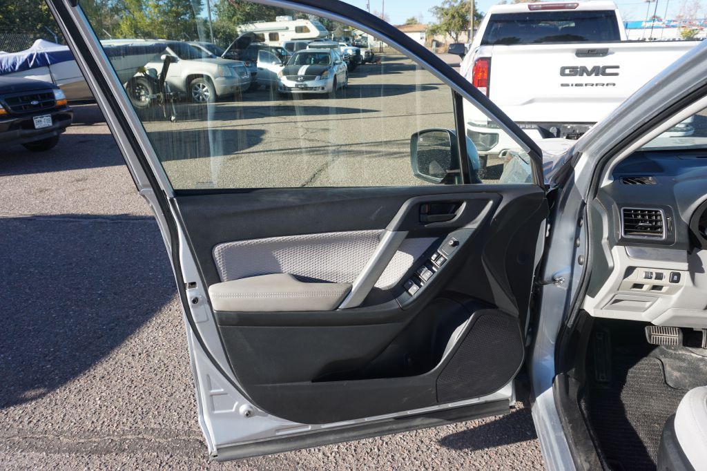 2018 Subaru Forester Image 9