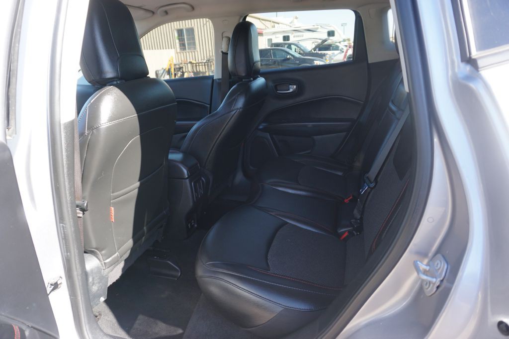 2019 Jeep Compass Image 10